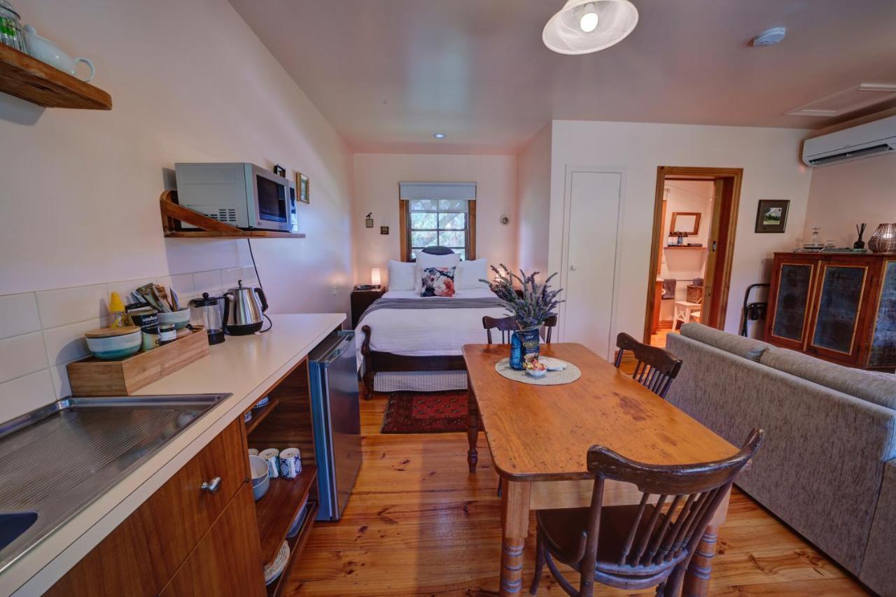 Cherry Plum Cottages Port Fairy Ngoại thất bức ảnh