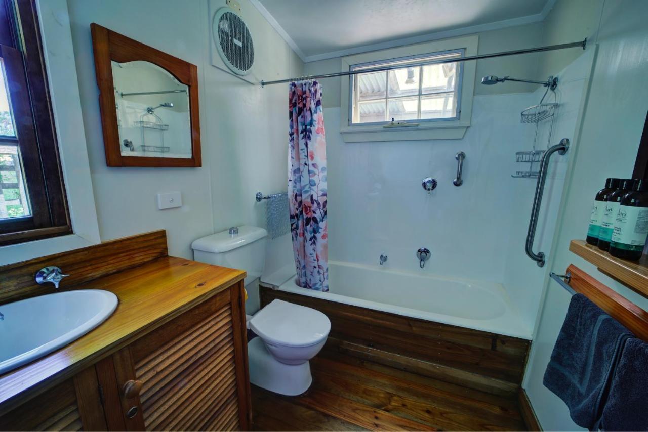 Cherry Plum Cottages Port Fairy Ngoại thất bức ảnh